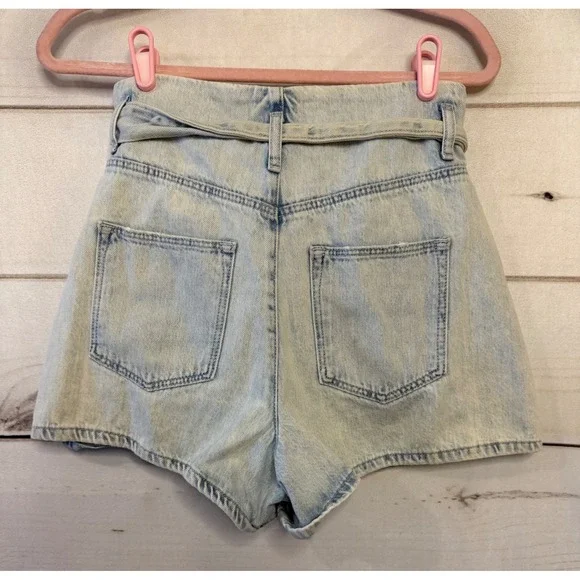 Ted Baker London Kaylaie Light Wash Paperbag Denim Shorts Size 28 Tie Waist - Picture 5 of 5